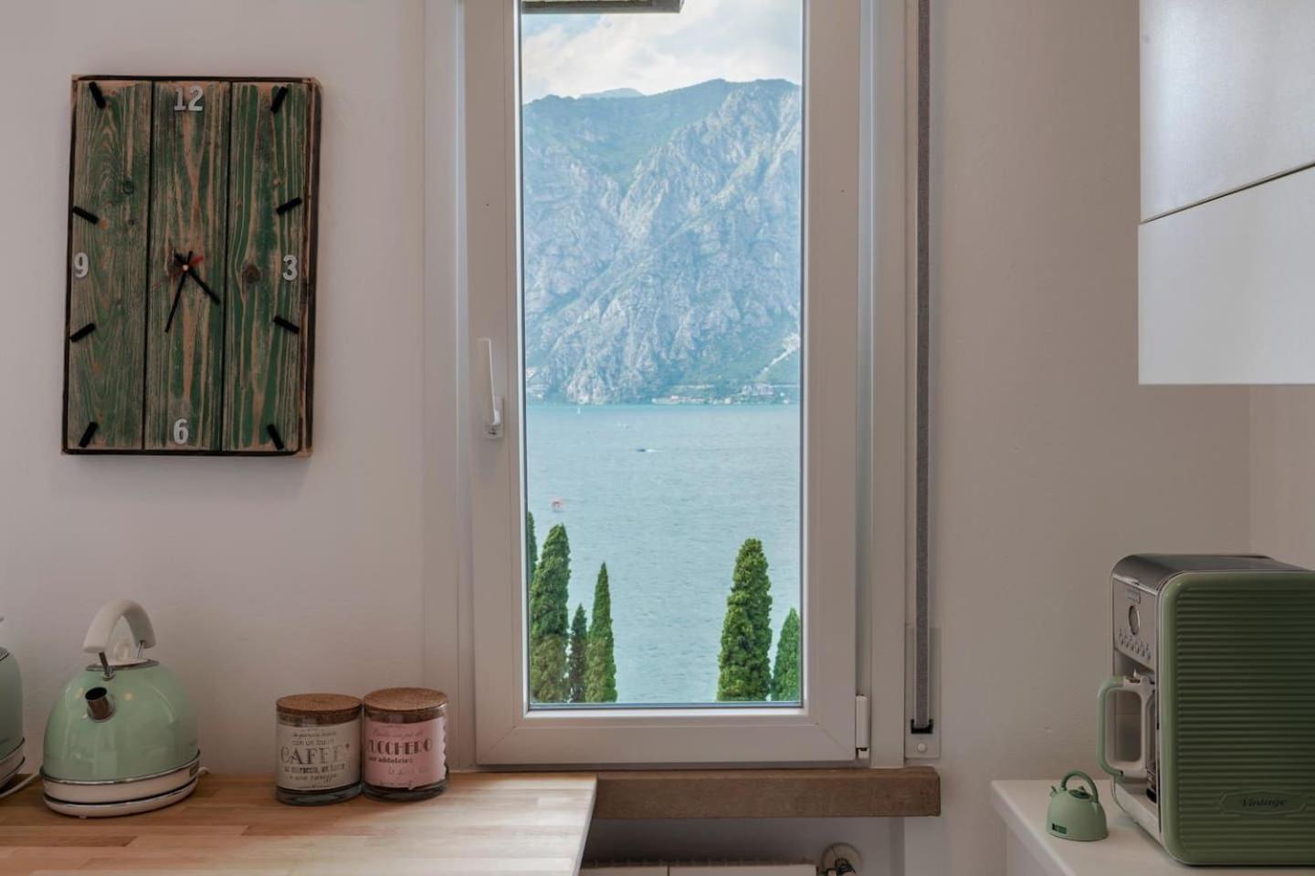 Finestra Sul Lago Malcesine Apt Riva Εξωτερικό φωτογραφία